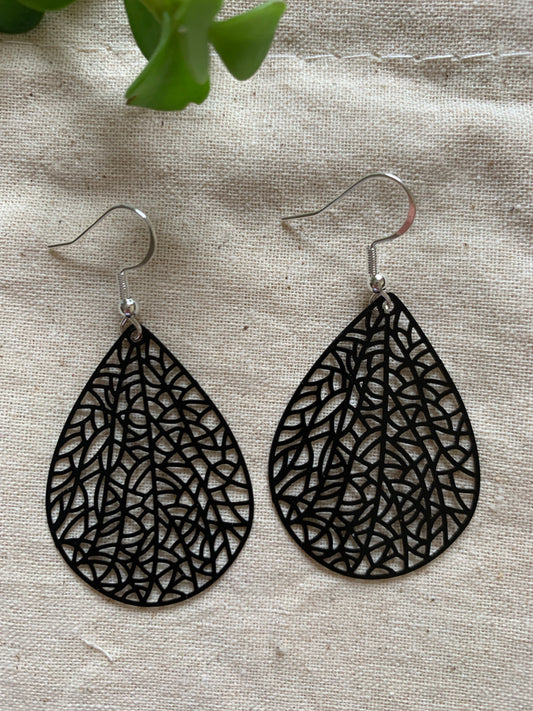 Midnight Black Alaska Filigree