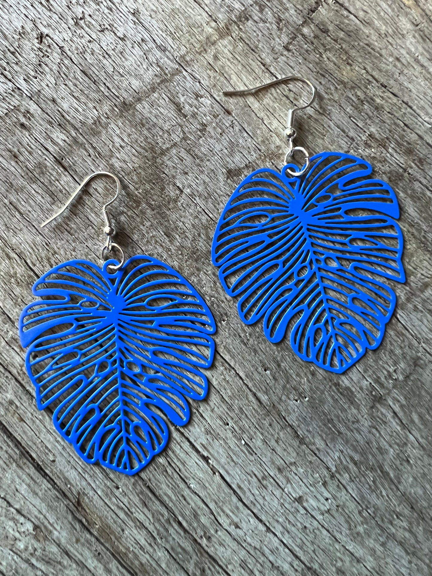 Blue Large Monstera Leaf Filigree
