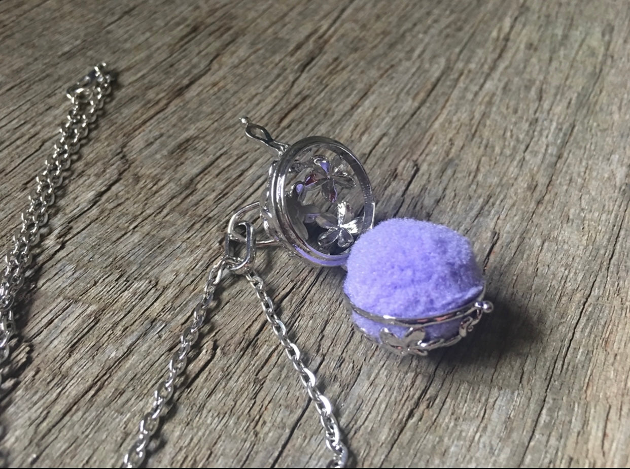 Round Flower Silver Oil Diffuser