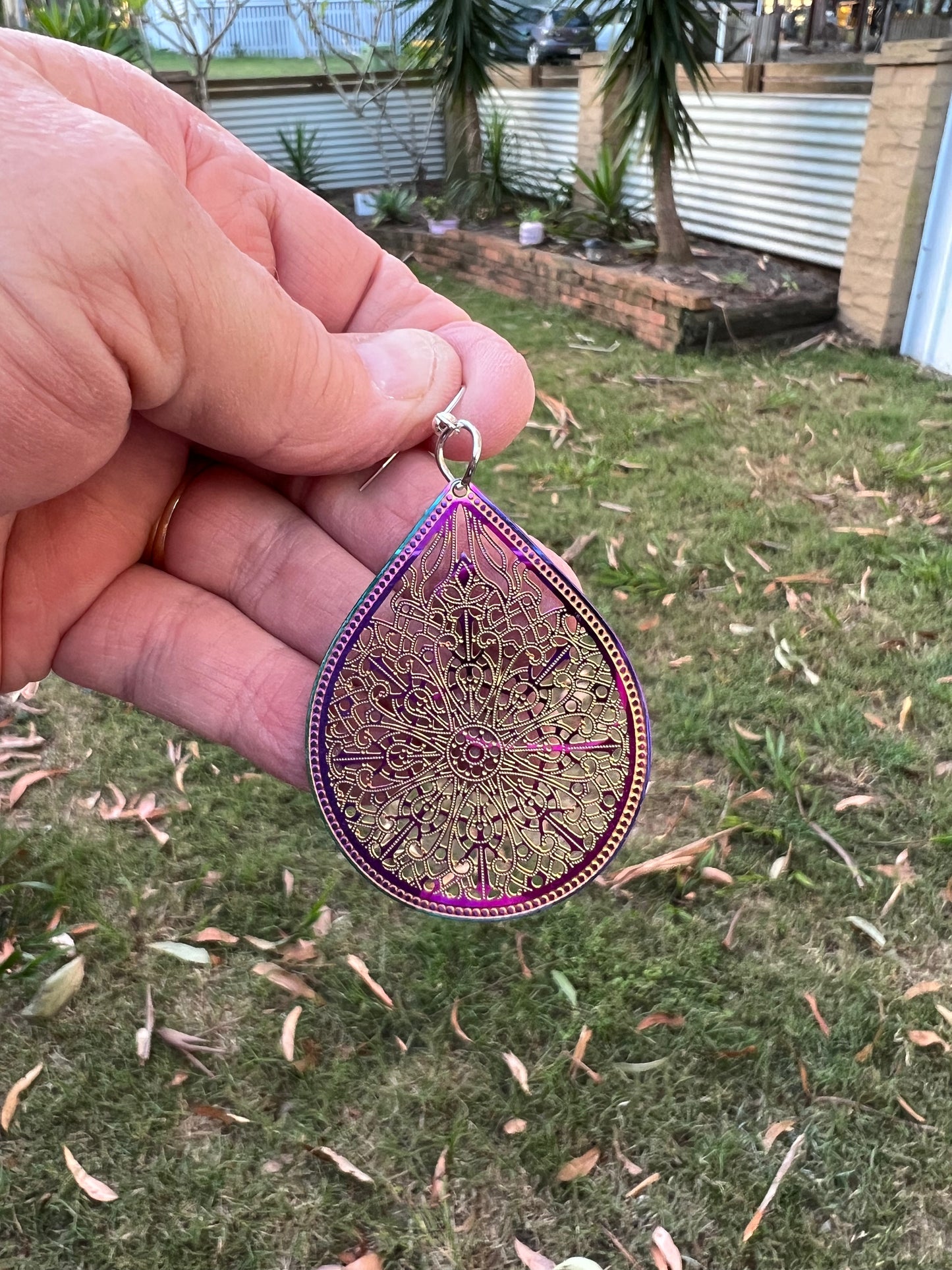 Iridescent Dover Filigree Earrings