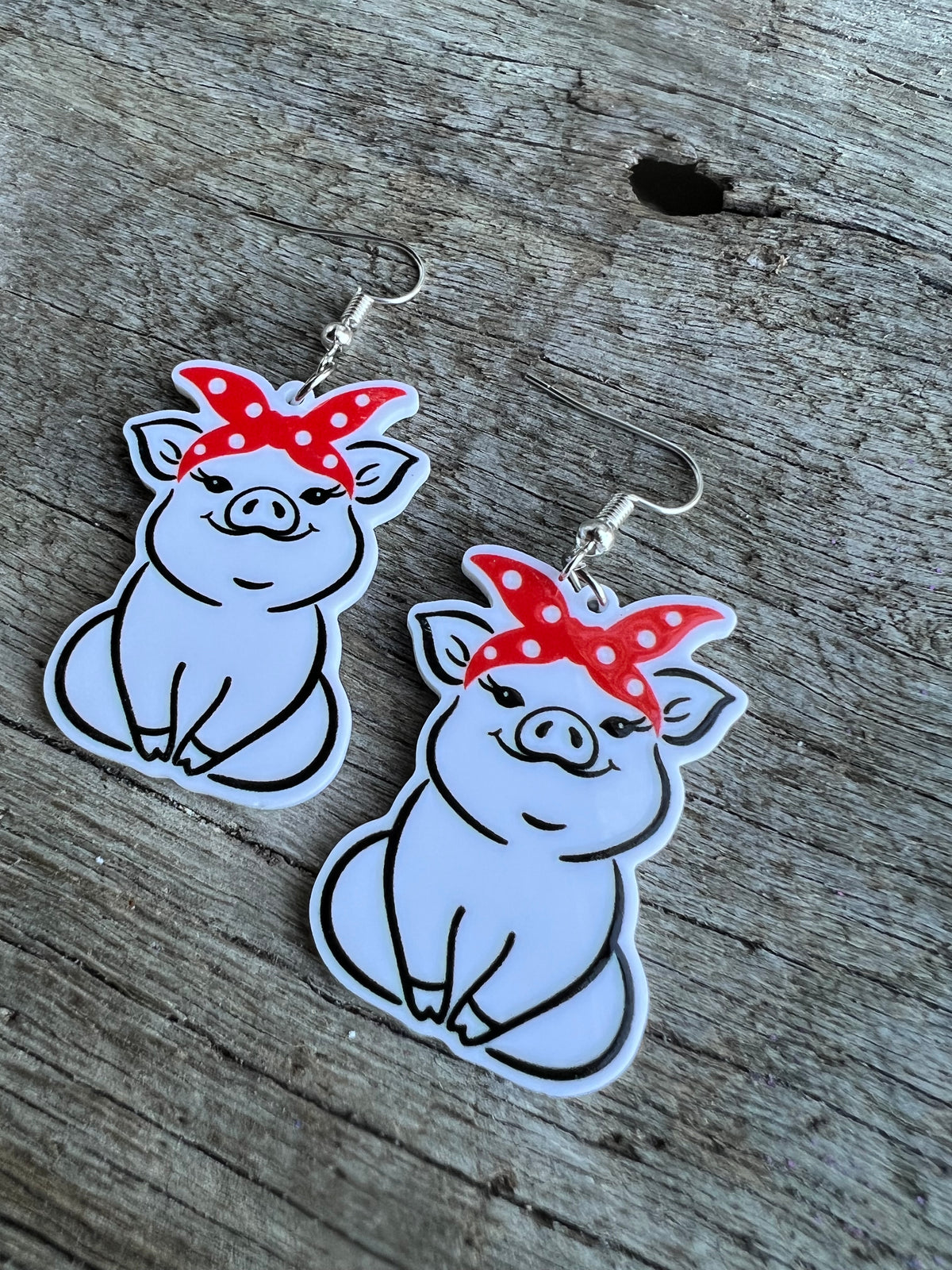 Pretty Stella Pig Earrings
