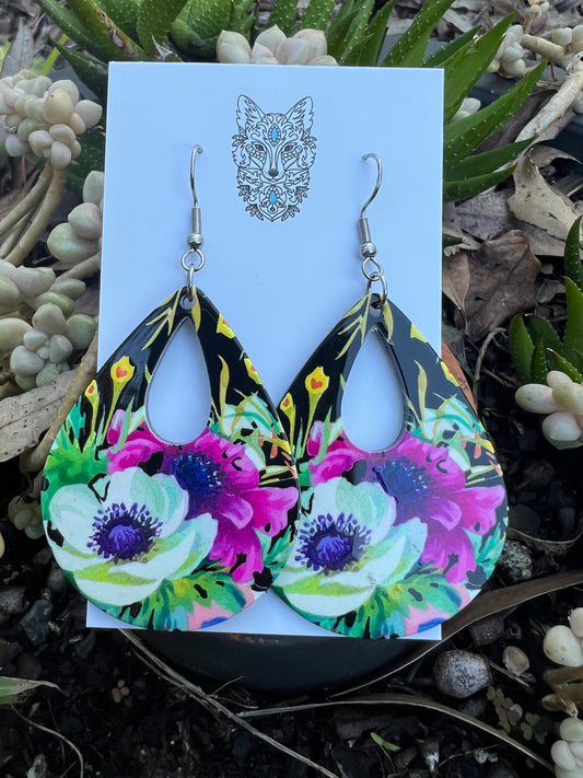 Stunning Floral Black Earrings