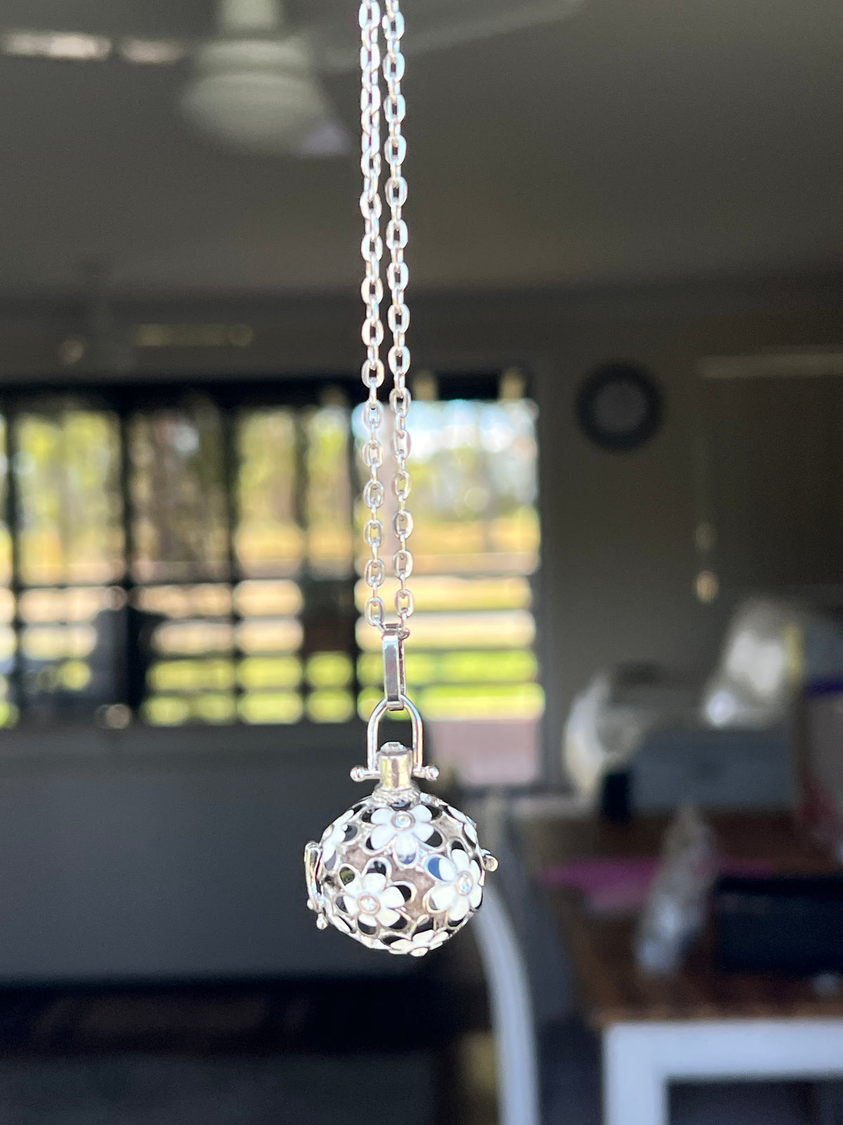 Oil Diffuser Pendant Primrose