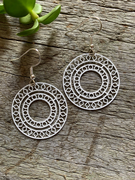 Bree Filigree White Earrings