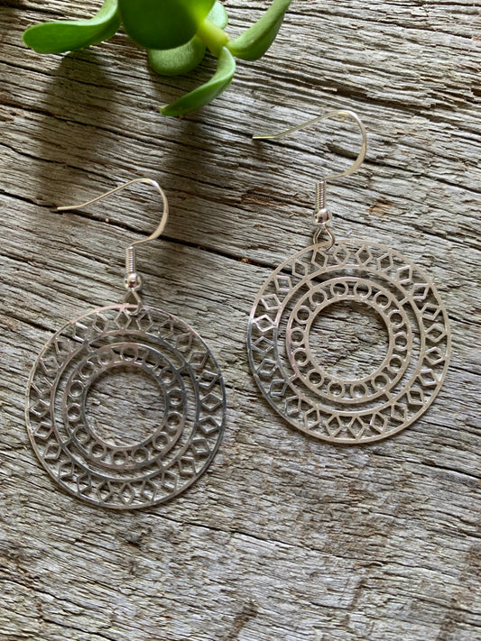 Bree Filigree Shiny Silver Earrings