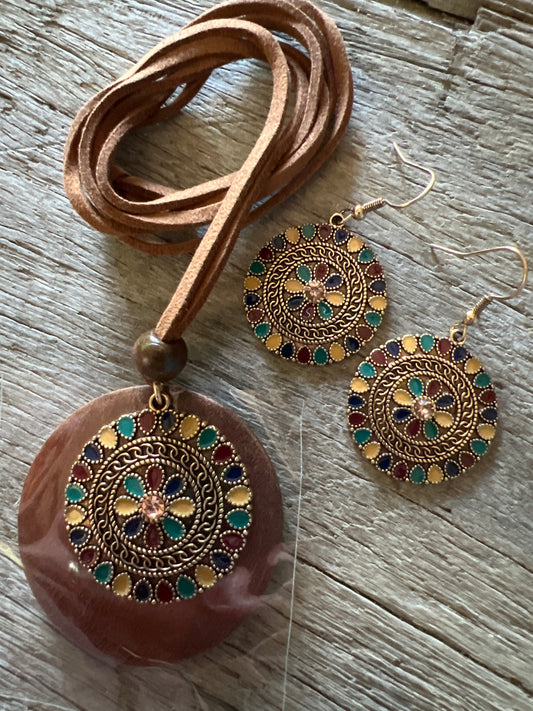 Kirally Pendant Earring Set