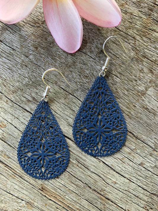 Storm Blue Shelby Filigree