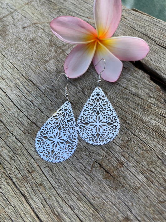 Silver Shine Shelby Filigree